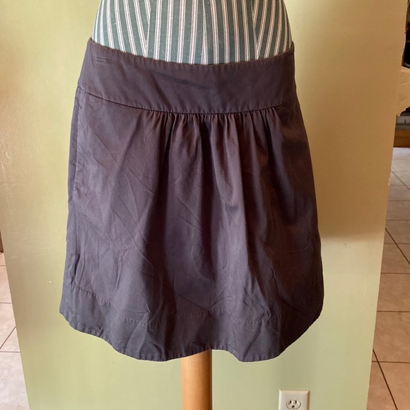 LOFT Dresses & Skirts - Ann Taylor Loft skirt, size 4. Color between olive and grey.